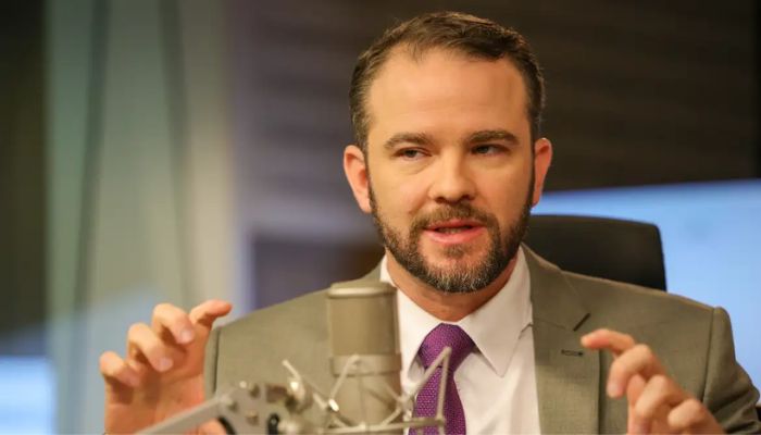 Produtividade permite reduzir jornada sem cortar salário, diz Durigan 